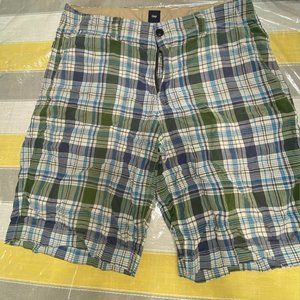 Mens GAP plaid shorts Size 32